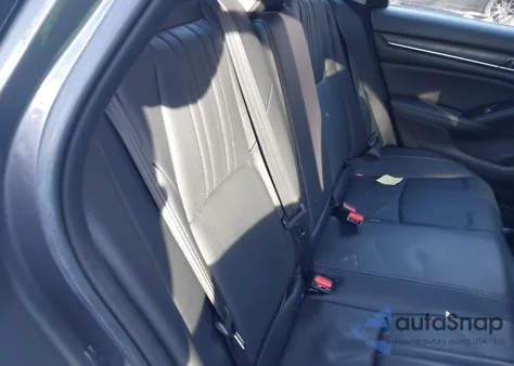 2021 Honda Accord Hybrid Ex-L z USA, uszkodzony, nr VIN 1HGCV3F50MA010113